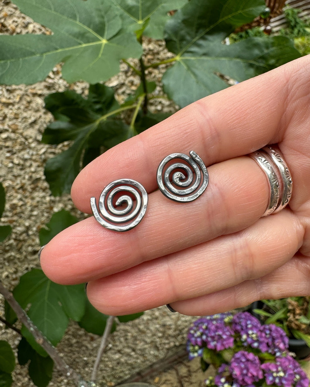 Silver spiral studs