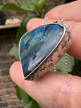 Load image into Gallery viewer, Blue Labradorite star pendant