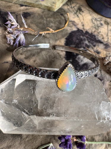 Small Tear drop Opal cuff