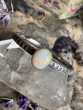 Load image into Gallery viewer, Oval Opal cuff