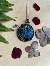 Load image into Gallery viewer, Blue Labradorite sun pendant