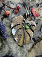 Load image into Gallery viewer, Silver Monstera leaf necklace