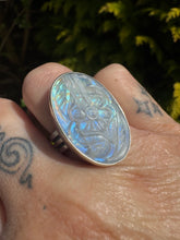 Load image into Gallery viewer, Carved flower Rainbow moonstone ring