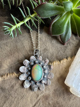 Load image into Gallery viewer, Opal Flower necklace
