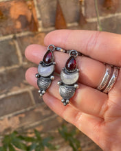 Load image into Gallery viewer, Garnet &amp; Rainbow moonstone earrings